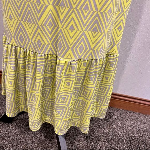 The Limited Yellow geometric print Maxi Dress with belt size xs - Picture 3 of 11